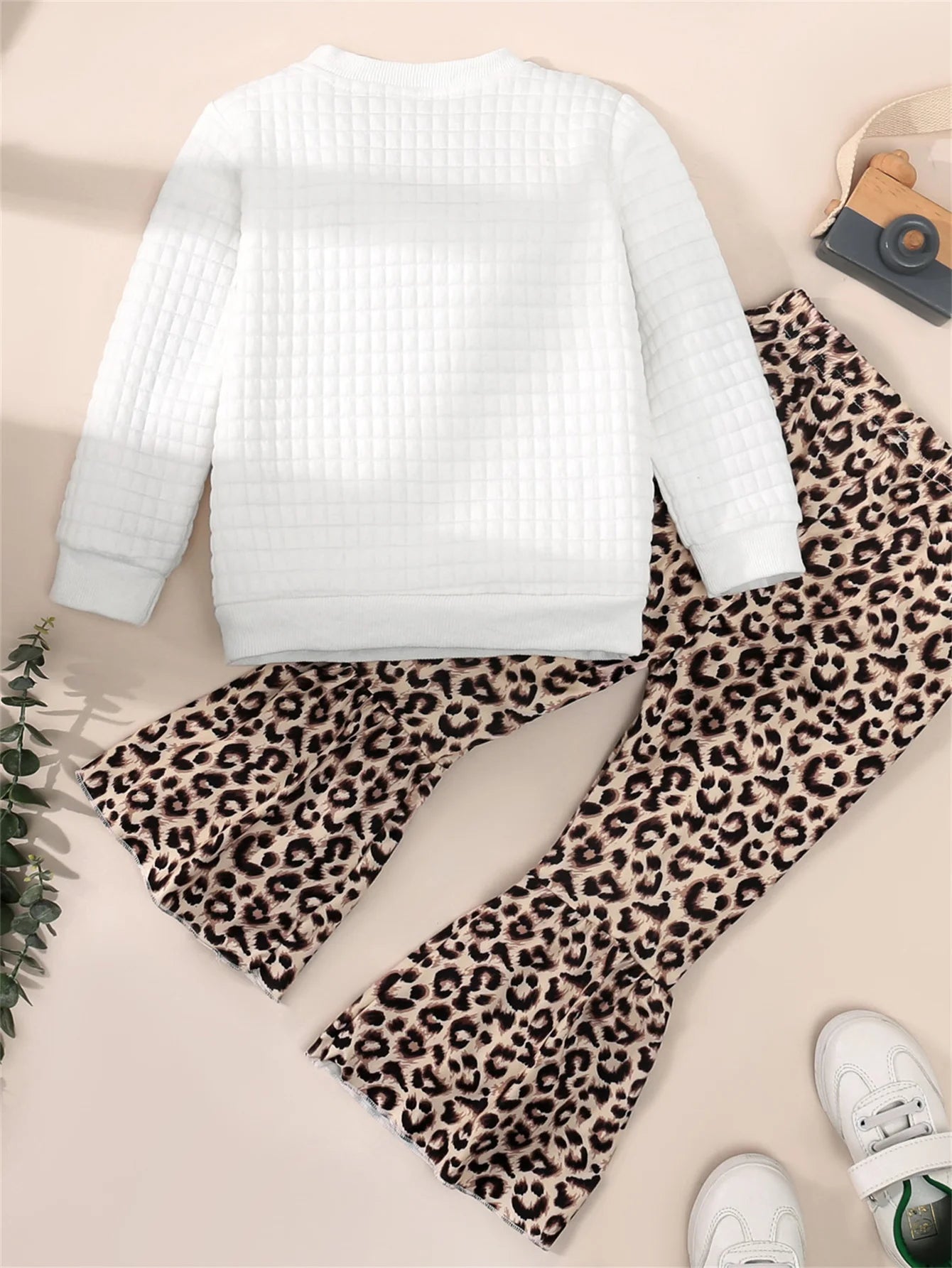 Leopard Print Crew Neck Cotton Long Sleeve Plaid White T-shirt And Flare Pants Set